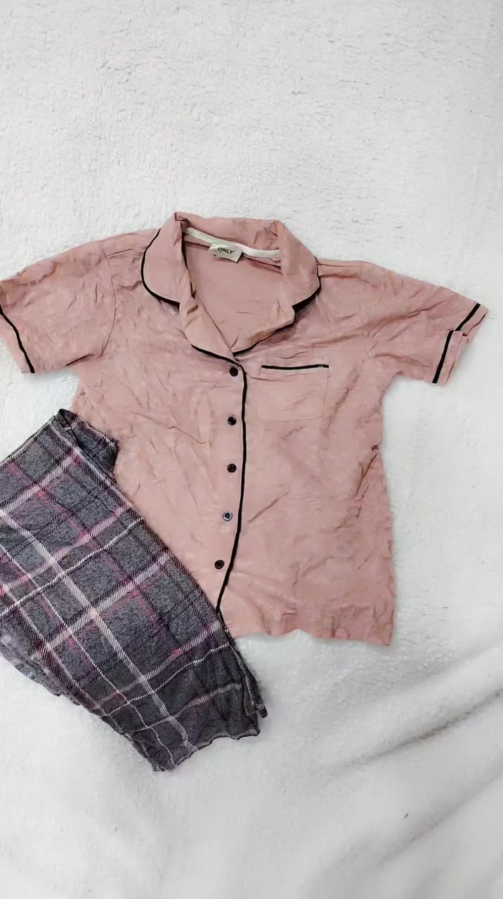 ملابس نسائية منوعة تراكسودلت ملابس نوم  بجامة نوم بالة اوربية  باسعار مناسبة وكوالتي يجنن وقطع حلوة متوفر توصيل داخل الموصل  وجميع محافظات العراق


**إذا كنت صاحب هذا الإعلان وتريد حذفه لأي سبب، رجاءا أرسل رسالة إلى الدعم الفني**