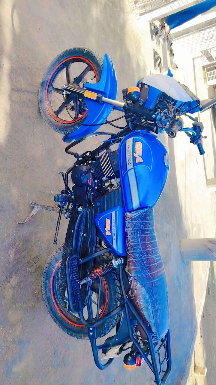 دايون نفخ للبيع موديل 25 وراق سكنر مكفول كفاله عامه شرط انظف من الصوره دراجه جديده كهربائيات كله شغال السعر 1450وبيه مجال اتصل على الرقم ***********
