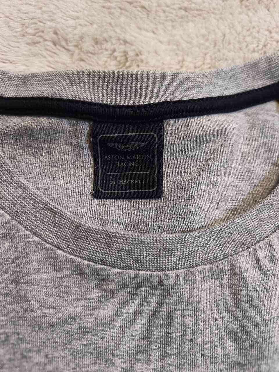 تيشيرت HACHETT 
تعاون مع استون مارتن
قطعة ولا غلطة براند بريطاني
القياس XL قطن ١٠٠٪
للحجز مراسلة الصفحة


**إذا كنت صاحب هذا الإعلان وتريد حذفه لأي سبب، رجاءا أرسل رسالة إلى الدعم الفني**