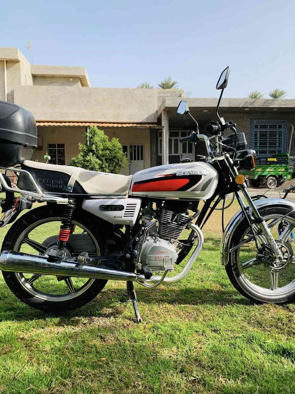 السلام عليكم سيفان ٢٠٢٠ للبيع دراجة مكفولة من كلشي محرك  سبانة ما ممدودة عليه وخير من الله لا تنقيص ولا تبخير   …. نقوصاتها باتري وصفاحية فقط

اوراق اصولية كاملة
السعر ٥٠٠ وبيه مجال قليل
مكاني بغداد شاطئ التاجي قرب جزيرة بغداد 
للاستفسار ***********
متواجد واتساب ماسنجر وعلى الخط
