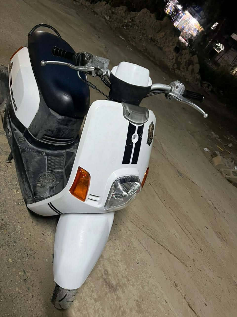 سلام عليكم دراجه بوليس نضيفه مامفتوحه موديل 2007 دراجه خير من الله كفرات ختم واحد سعر 750 بيه مجال
***********
