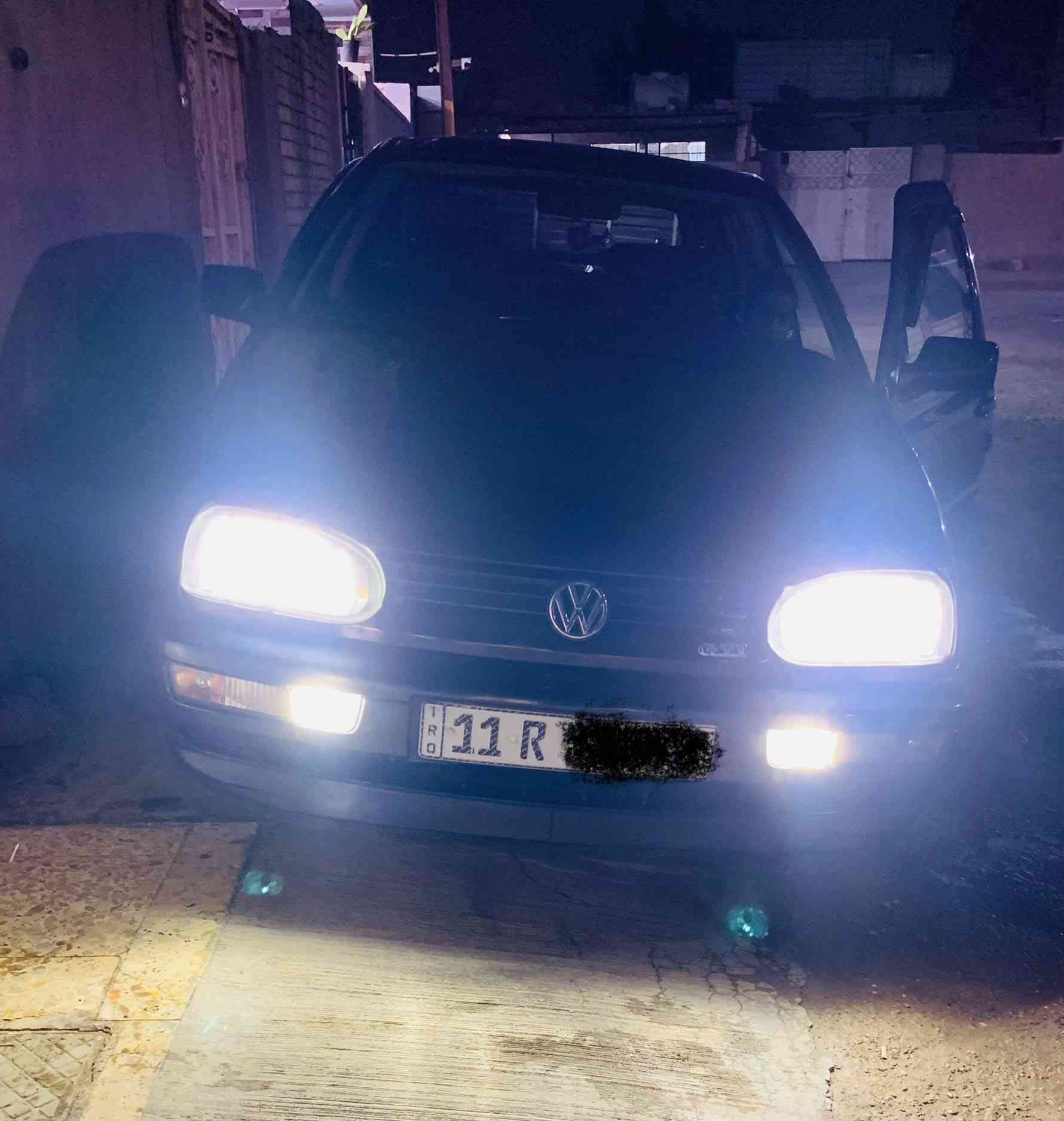 للبيع مـن  رخصه مدير الكروب غولف 92 نظيفة جدا كامل بدون نقوصات تبريد + تدفئه شغال على الفحص  شاشة تدعم ابل كاربلي اندرويد اوتو وسماعات سستم كامل جديد محرك جديد وارد  سنتر لوك ريمون جام ينزل ويصعد بل  سويج  بلادي محرك 2000 كير اوتو 
كشنات جديد
مواصفات / السيارة البلادي شغالة مثل نظام abs , نظام فتح وغلق النوافذ بالمفتاح تلقائي + ريمونت تقفيل وتفتيح الأبواب حالة الصبغ  عام درجه أولى  محرك جديد كير وتو خير من الله سيارة متعوب عليه هواي اي نقص ما بيه كهربائيات بلادي لا چطلات والى اي شي بلادي لايت امامي زنون عالي ابيضّ ناصي اصفر  كشافات زنون ابيض سياره فول فول نظافه صدر جديد  دبلات جديد مشط ستيرن جديد  بخصوص الكهربائيات حتى كلوب  الجنطه شغال تجي وشوف بعينك شلعه تريها يخبل سياره بسمي شرط التحويل  هذا رقمي *********** تحياتي سنويه جديده  سعر ( 53 $) واكو هواي بلسوك كلشي بسعره حسب النظافه والشغل ولي يشوف المنشور إذا يذكره بتعليق طيب فهاذا اصوله وأخلاقه الحلوه تحياتي للجميع 
لا يوجد غرامات سنوية مجددة /العنوان (بغداد )

