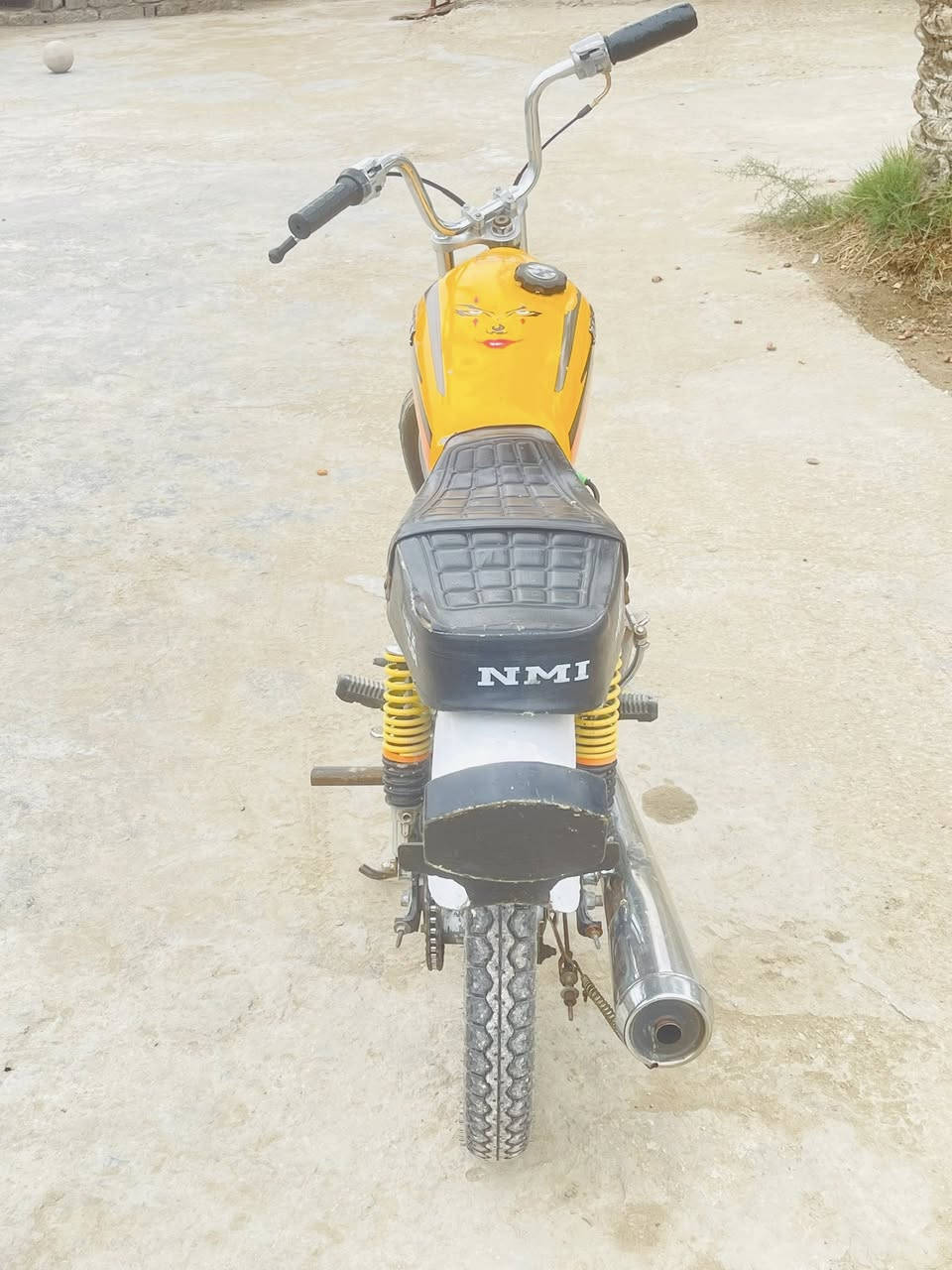 سلام عليكم رابيدو٢٣كلك دراجه فول سرعه ومعدل كامله لسعر ٣٧٠وبيه حك جيه مكاني صدر دغاره 
***********
