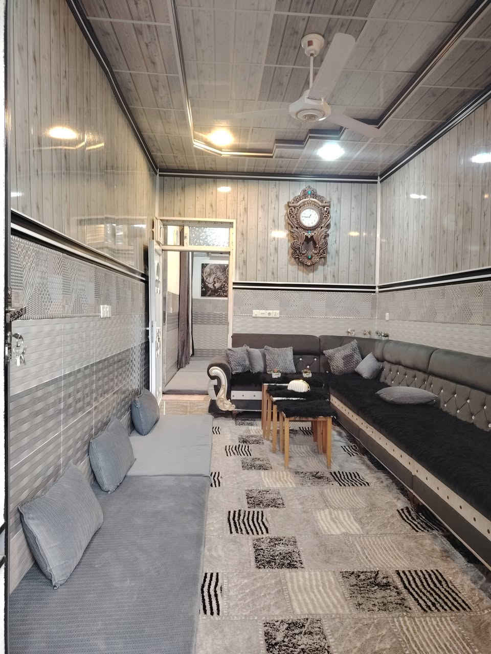 للبيع للبيع
دارللبيع مساحه  100 متر♻️♻️♻️
موصل حي الانتصار شارع 60 من جهه الميثاق♻️♻️
♻️♻️♻️♻️♻️♻️♻️♻️♻️♻️♻️♻️♻️♻️♻️
يتكون من غرفة نوم وهول وستقبال ومطبخ وصحيات♻️ وبيتونه ♻️♻️♻️♻️♻️♻️♻️♻️♻️♻️♻️♻️♻️♻️

🗒️سند طابو الزهور شرط التحويل 👉👉 

للاستفسار الاتصال ع الارقام التاليه  السعر 65 وبي مجال 

***********☎️ وتساب ابو حيدر النمراوي

***********☎️ وتساب ابو مصطفى
