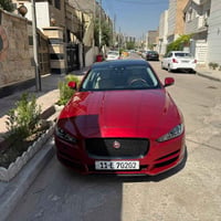 جاكوار xe 2018 حساسات خلفي امامي كامرة خلفية  محرك 4 سلندر  2.0 تيربو ...