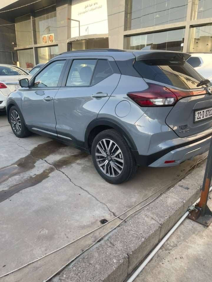 نیسان کیکس 2021 SR فول مواسەفات 
یەک ساردەکوتی زۆر گچکە  و باقی هیچی دیکەی نییە زۆر خاوێنە هەزە و سەنەوی نوێیە پشت و پێش کەپس ڕەنگ چەمەنتۆیی مەرغوب نرخی 141 بۆ زانیاری زیاتر ژمارە تەلەفون و وەتسئاپ 
***********
*********** أربيل, العراق
