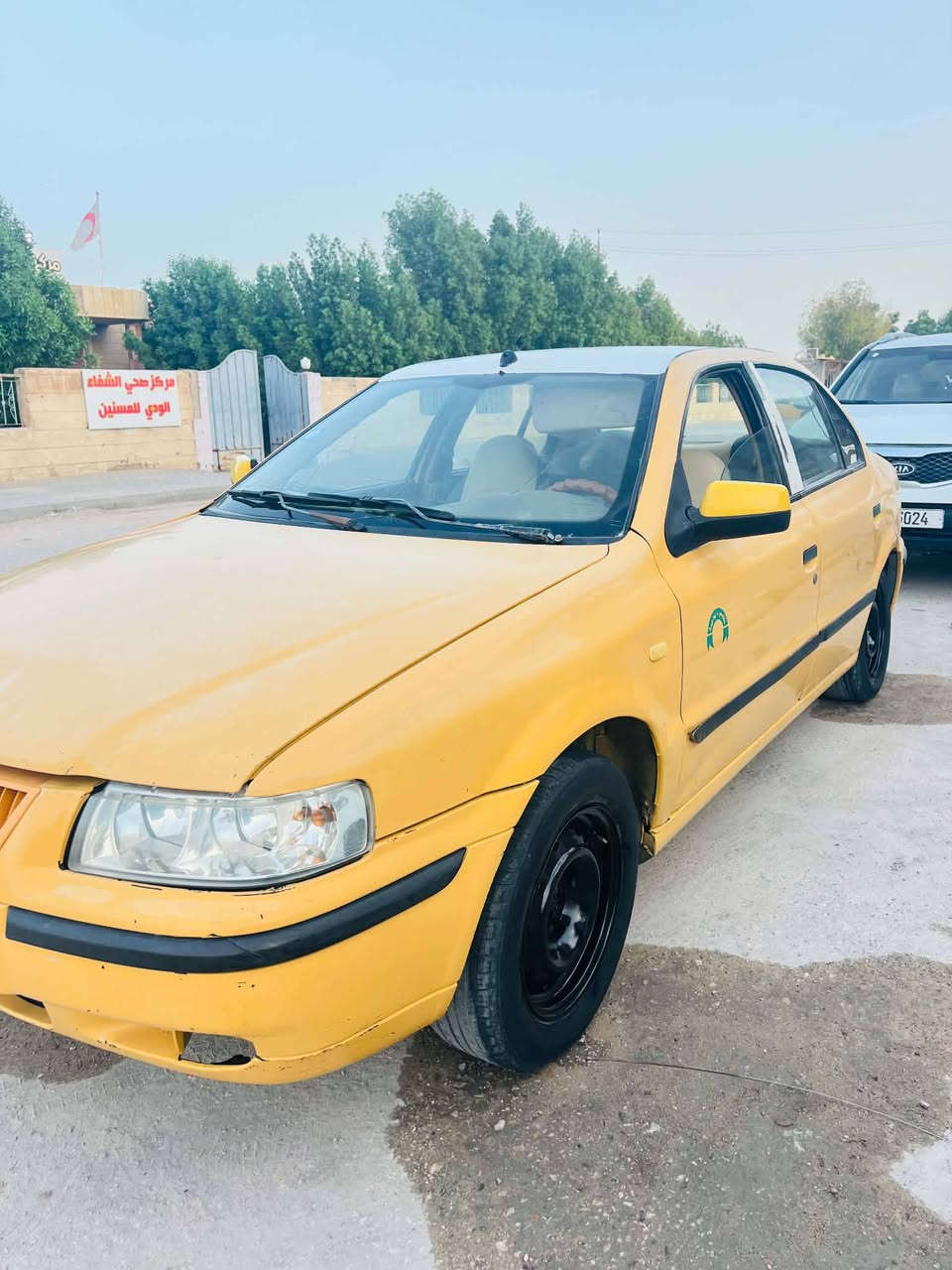 السلام عليكم
سمند للبيع 

موديل 11

سنويه لحد 28

مكينه وكير خير من الله 

حداديه زينه 

مصفره هيئه وغرامات 
السعر ٢٣ 
***********
