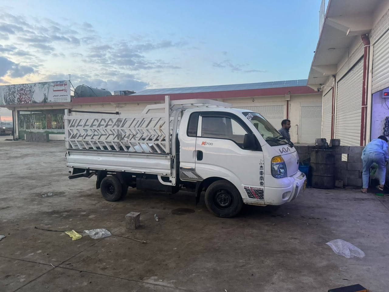 سلام عليكم محجل كيا للبيع ***********الاستفسار  مكان سليمانيه
