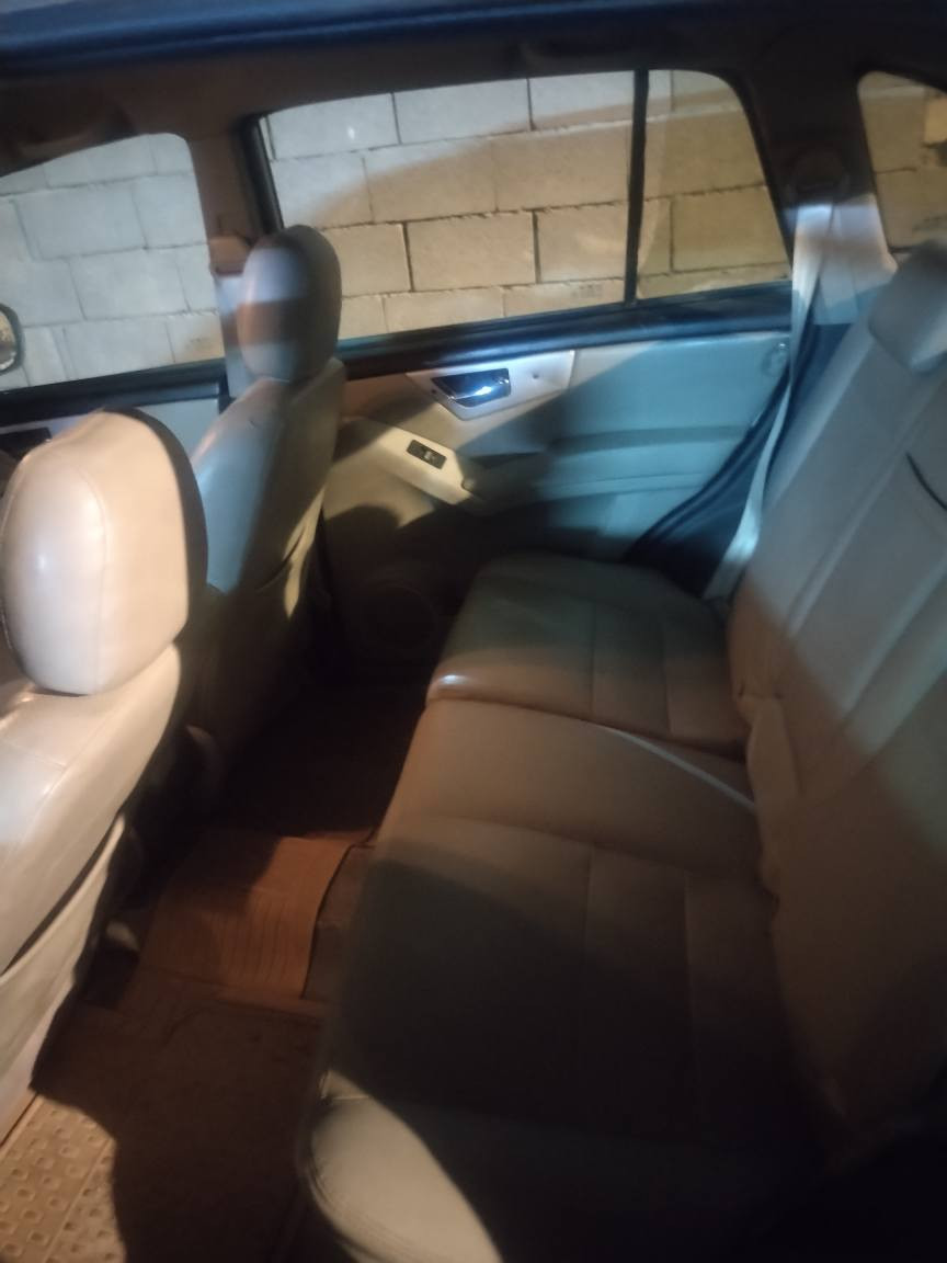 سلام عليكم 
ليفان اكس 60 موديل 2015
سنوية لغاية 2028
سيارة كير عادي تبريد شغال رقم بصرة وراعيها بصرة مصبوعة عام بسبب الجراد مابيها ضربة
سعر 55 وبيها مجال 
*********** البصرة, العراق
