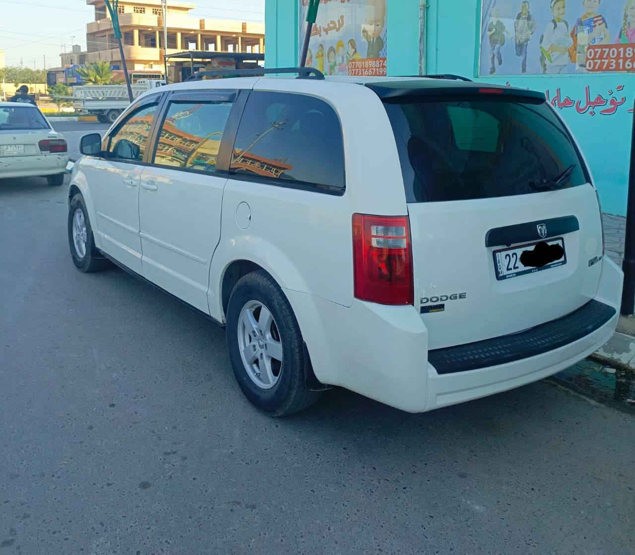السلام عليكم ورحمة الله...
دوج كرفان 2009 لون ابيض 
رقم اربيل الجديد بسمي 
محرك 6 سلندر 3300
كير محرك بشرط على الفحص 
ثلاث قطع تبريد كشنات بلع
ابواب ميكانيك جامات كهرباء 
السياره طابه للـعراق كلين
صار بيها صبغ فقط بل جوانب
بدون دواخل ثلاث قطع صبغ
شاشه اندرويد كامره خلفيه دواره 
منضومه بنزين جديده تبريد وتدفئـه بـشـرط كهربائيات كلها شغاله السياره مال بيت 
السعر 110 ويرهم مراوس حسب القناعه 
العنوان صلاح/تكريت
الشراي يتصل ***********
