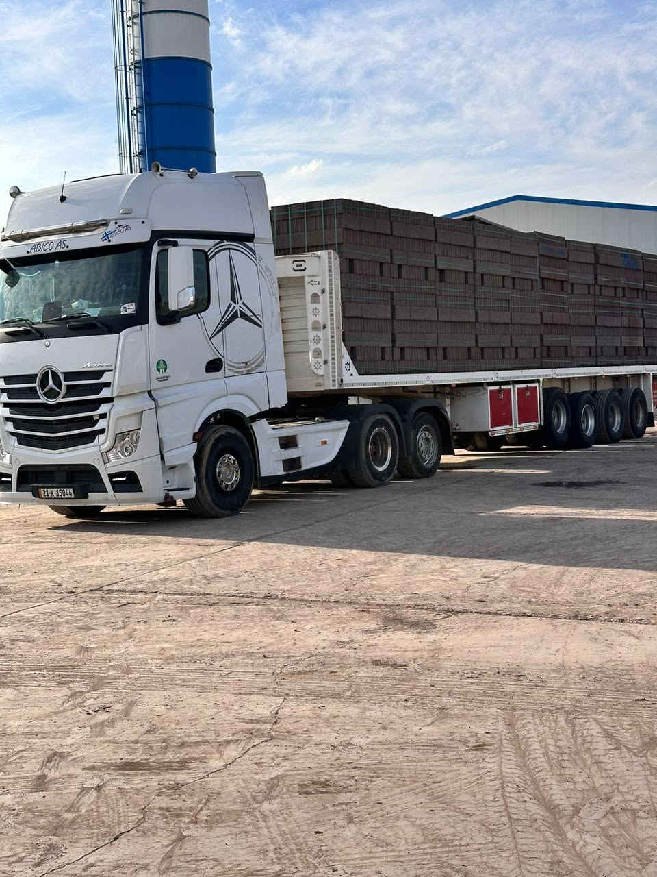 سلام عليكم ورحمة الله وبركاته
اكتروز للبيع موديل 2015 حجم 2551
لايت عدسه ريتايدر ثلاجه تدفئه تبريد شاشه كامرا حساس راس بلادي السياره مكفوله كفاله عامه العربانه عبدالله جوهر السياره خير من الله وجاهزه للشغل
السعر (675)للاستفسار الاتصال على الرقم *********** خابر وستفسر عن السعر
