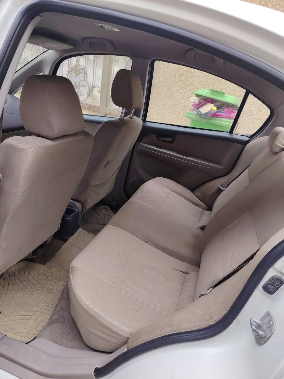 سازوكي sx4 مكينتهة خابطة سيارة شغالة ما بيهة شي مديل ٩ منضومة زنون شاشة تاب تبريد ثلج ادامة كاملة علئ سيارة  رقم سليمانية بسمي سيارة يحتاجلهة صبغ بجم وكازكيت تسوي
ابيعلك صبغ  حزام  بدون دواخل مكان بغداد ***********
