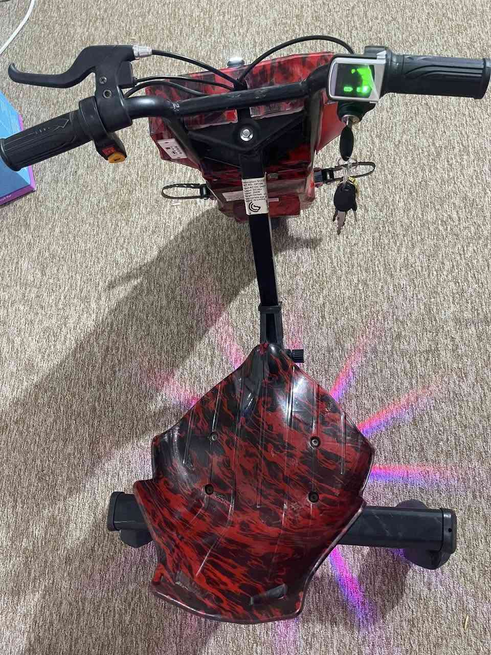 🔋 سكوتر درفت شحن - الحجم الكبير (قابل للتكبير والتصغير)
🔹 يتحمل وزن أكثر من 100 كيلو 🏋️‍♂️
🔹 بطارية ليثيوم قوية 🔋 (أفضل من البطاريات العادية)
🔹 مزود بـ دبلات ⚙️
🔹 إنارة LED أسفل المقعد 💡
🔹 يحتوي على هورن (بوق) 📣
🔹 تحكم سرعة بـ 3 سرعات مختلفة ⚡⚡⚡
السعر الواحد ١٢٥ وبي  مجال قليل


**إذا كنت صاحب هذا الإعلان وتريد حذفه لأي سبب، رجاءا أرسل رسالة إلى الدعم الفني**
