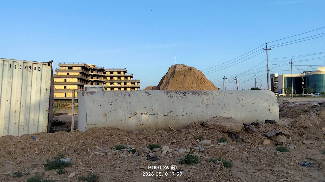 مجموعة كرفانات للبيع 
٣ك طول ٧ في ٣ع
١ك ١٢م مكسور من نص
٢ ك طولاني
١ك طول ٥م في ٣ع
حاوية 
خزان
وياهن الغراض بانواعهن من ميوزة دولاب ضفيره بواري مجاري تانكيات 
مكانهن في الكوت ب١٥ وبيهن مجال


**إذا كنت صاحب هذا الإعلان وتريد حذفه لأي سبب، رجاءا أرسل رسالة إلى الدعم الفني**