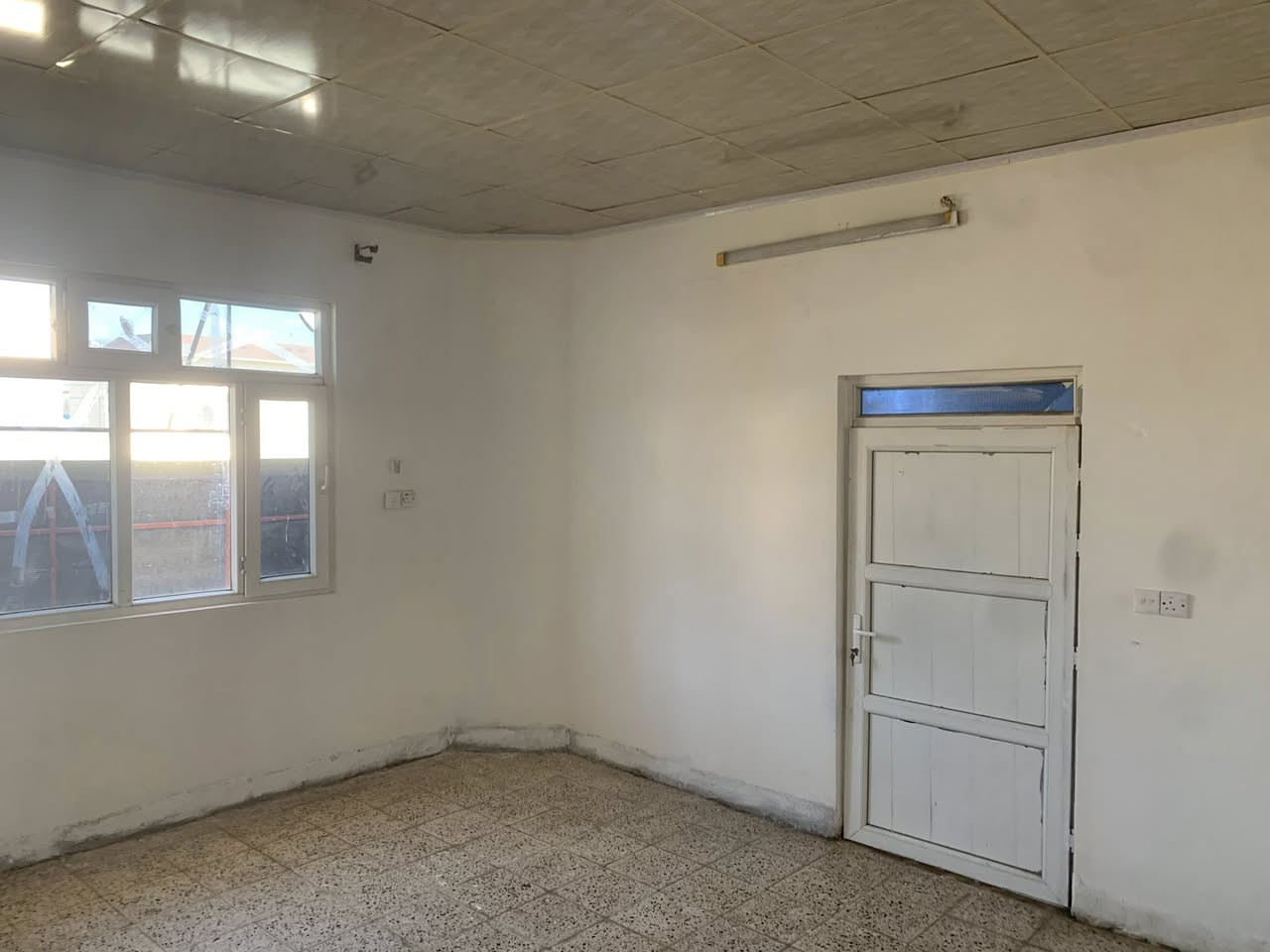 (((((شقه للأجار مطلوب عائله صغيره))))
حي ملايين الاولى خلف بيم ماركت

الشقه طابق ثاني //

غرفت نوم هول ستقبال صحيات مخزن للمواد الغذائيه 

سعر الاجار:200الف دينار

للمزيد من المعلومات اتصل عله الأرقام التاليه

***********

***********
