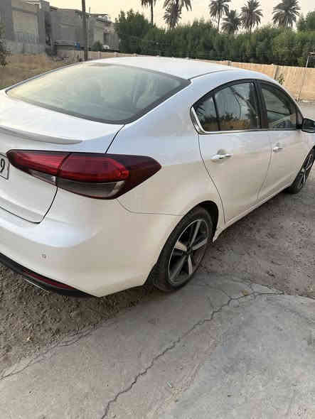 السلام عليكم سيراتو خليجي مكفول بارد جدا بسيط مابين أصلا شخط دواسة شركه دوليه محرك ١٦٠٠ دوش السعر ١٥٢ ***********
