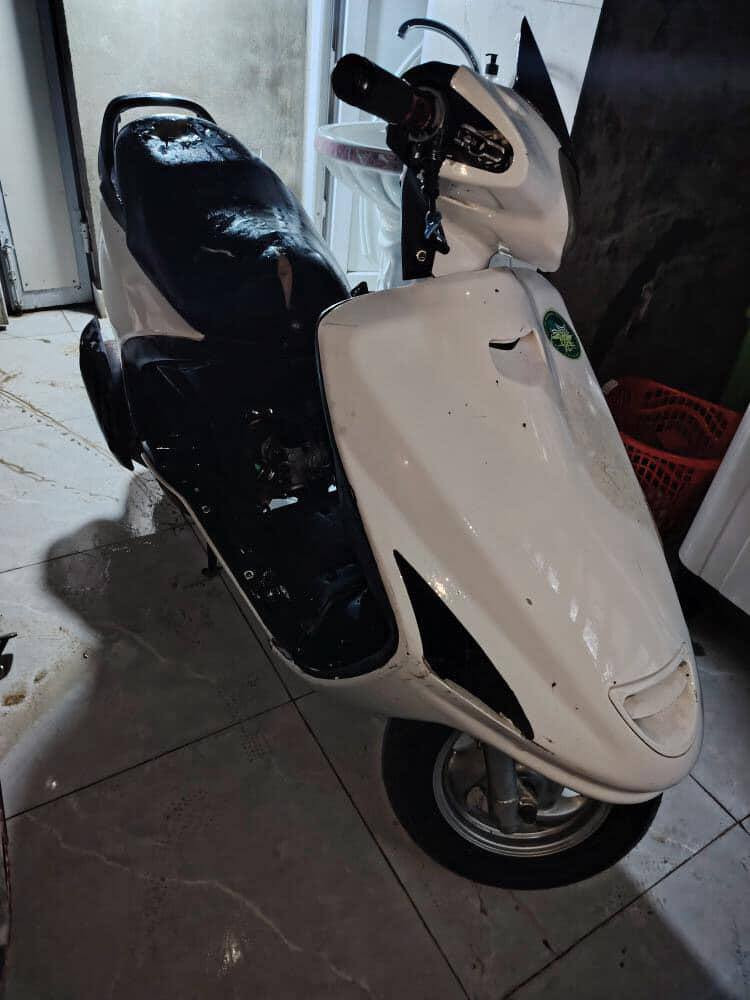 سلام عليكم دراجه فراشه للبيع مكينه جديده بس  معوزه باتري وبريك كدام اسعر. 350. أوبيه مجال ***********
