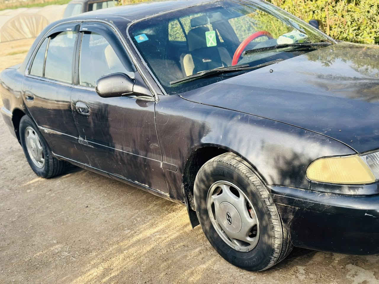 سوناتا 2 للبيع موديل 95 نظيفه وسياره مكفوله محرك 2000 كير عادي تبريد ودفئه  رقم بغداد سنويه ل 2030 باسمي السعر 50 وبيه مجال ***********
