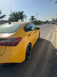 (السلام عليكم،، كيا فورتي امريكي موديل 15 حادث بنيد وجامغ جاهزه على اخ...