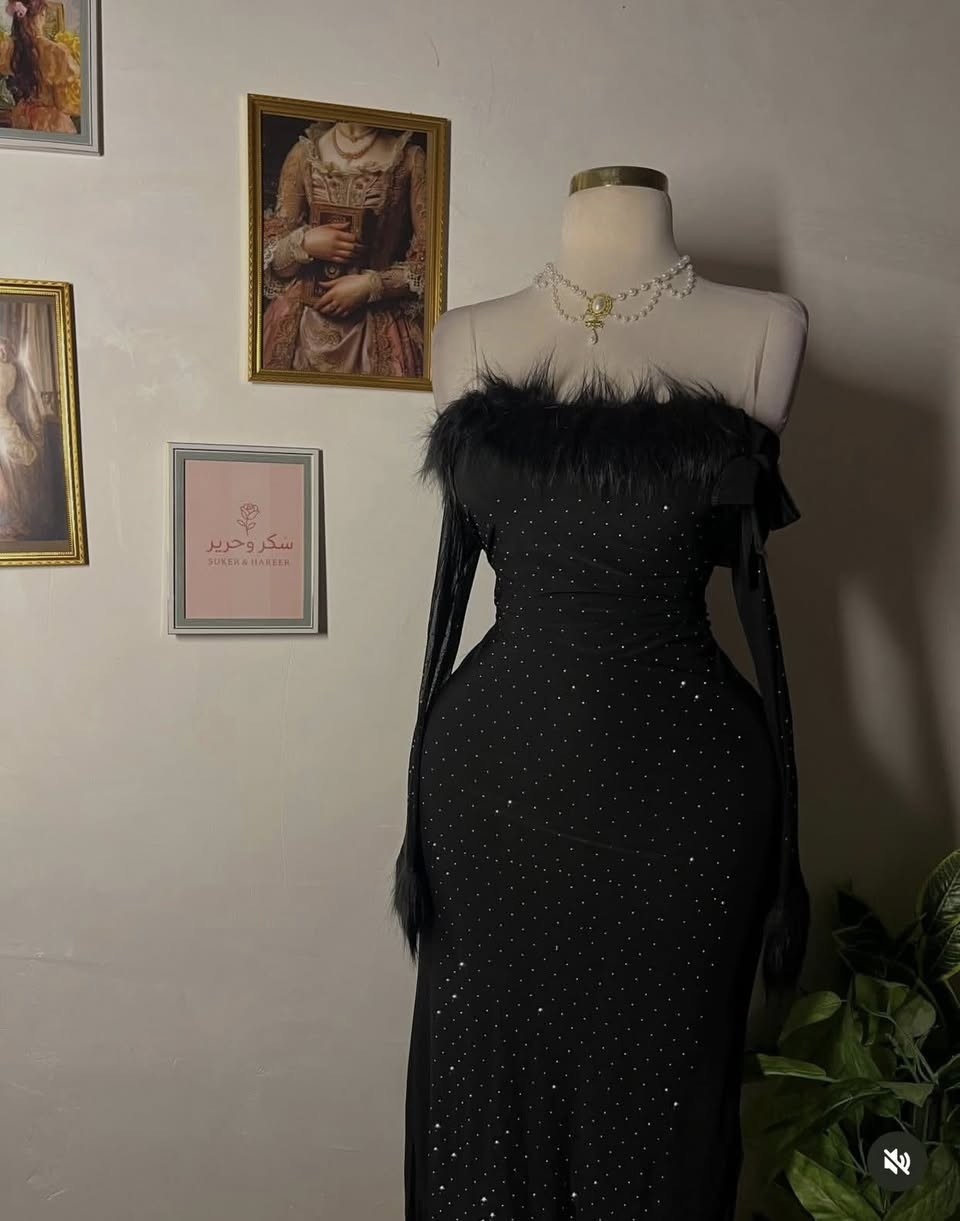 فستان قماشته فول ليكره مشغول ستراس يلبس من وزن ٥٠ الى ٨٠ سعر ٣٠


**إذا كنت صاحب هذا الإعلان وتريد حذفه لأي سبب، رجاءا أرسل رسالة إلى الدعم الفني**