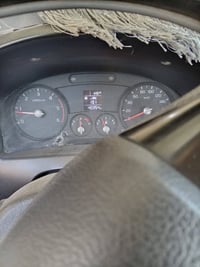 كيا حمل موديل 2024 مكفولة كفالة عامه ماشيه 40الف رقم بغداد انكليزي الس...