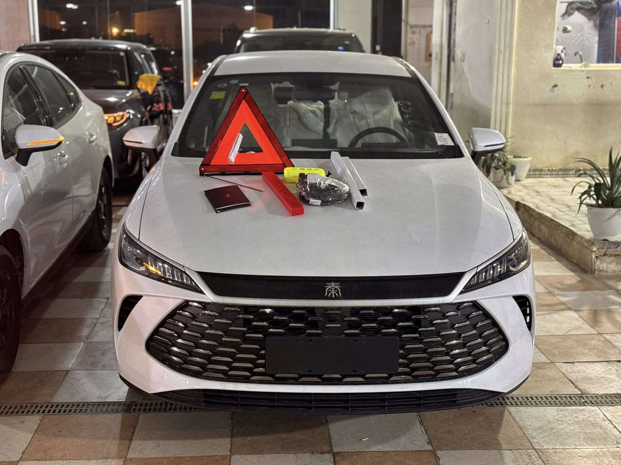 السعر 🔥 🔥BYD QIN PLUS ابيض والداخل ابيض 

صافي بدون دلاليه🔥
    
اليوم العرض نار 🔥🔥🔥🔥

عرض خاص لزبائنا الكرام 

  🛑أنتبه اللون الابيض مع بصمه وكارت وجميع العده 🛑

تعلن شركة الحسناوي لتجارة السيارات 

عن توفر سيارة بي واي دي

BYD QIN PLUS  2025. اللون الابيض

📜 اليكم المواصفات 

🚘 زيرو

🚘 موديل 2025

🚘 حساسات خلفيه

🚘 حجم المحرك 1.5

🚘 شاشه اصليه + دواره

🚘 كامره خلفيه

🚘 هند بريك كهرباء

🚘 دشبول شاشه ديجيتال

🚘 اوتو هولد

🚘 مفتاح التشغيل بصمه 

🚘 تشغيل عن بعد

🚘 تحكمات مقود

🚘 اوامر صوتيه

🚘 منفذ طاقه

🚘 منافذ شحن 

🚘 مقود جلد حياكه 

🚘 دخول ذكي

🚘 3 وضعيات قيادة

🚘 اشاير بل مري

🚘 تتسع المقصورة ل 5 ركاب

🚘 المقاعد جلد رياضي

🚘 اريل نفكيتر

🚘 اناره داخليه LED

🚘 لد امامي LED

🚘 بك لايت LED

🚘 قطعتين تبريد

🚘 مثبت سرعة

🚘 حجم الاطار 16

🚘 مانع تزحلق

🚘 شاحنه خلفية  

🚘 كير ماوس 

البطاريه ليثيوم  الاقوى والاطول عمرا في عالم الهايبرد

🔴انتباه اللون الابيض مع بصمه وكارت  🔥🔥 

      السعر  🛑 🔥🔥

عراقي وتستلم صافي بدون دلاليه 

📍بابل الحلة طريق النجف بداية شارع 80

شركة الحسناوي لتجارة السيارات

——————————————-

اوقات الدوام من 10 صباحا الى 8 ليلا

————————————————

للأتصال ☎️

محمد الحسناوي  :  ***********

⚠️⚠️ملاحضه : نضام البيع نقد فقط⚠️⚠️

— في ‏بابل الحلة‏.
