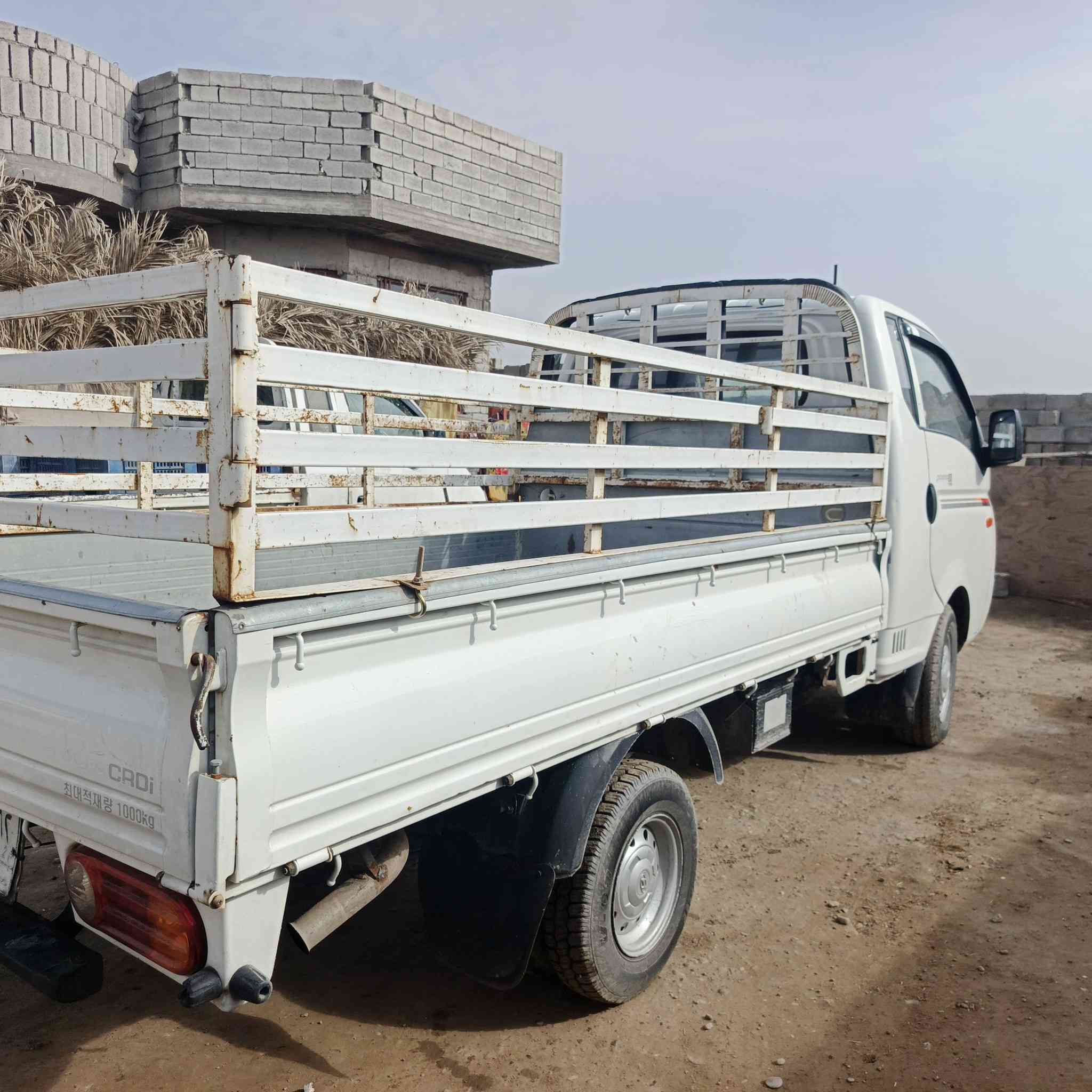 السلام عليكم كيا بورتر مديل8 مفتوح كفاله عامة محرك كير شاصي رقم صلاح الدين تحويل ثاني يوم  بيها تصليحات الدواسات السعر 95وبيها مجال مكان السيارة سامراء. للتواصل  ***********
