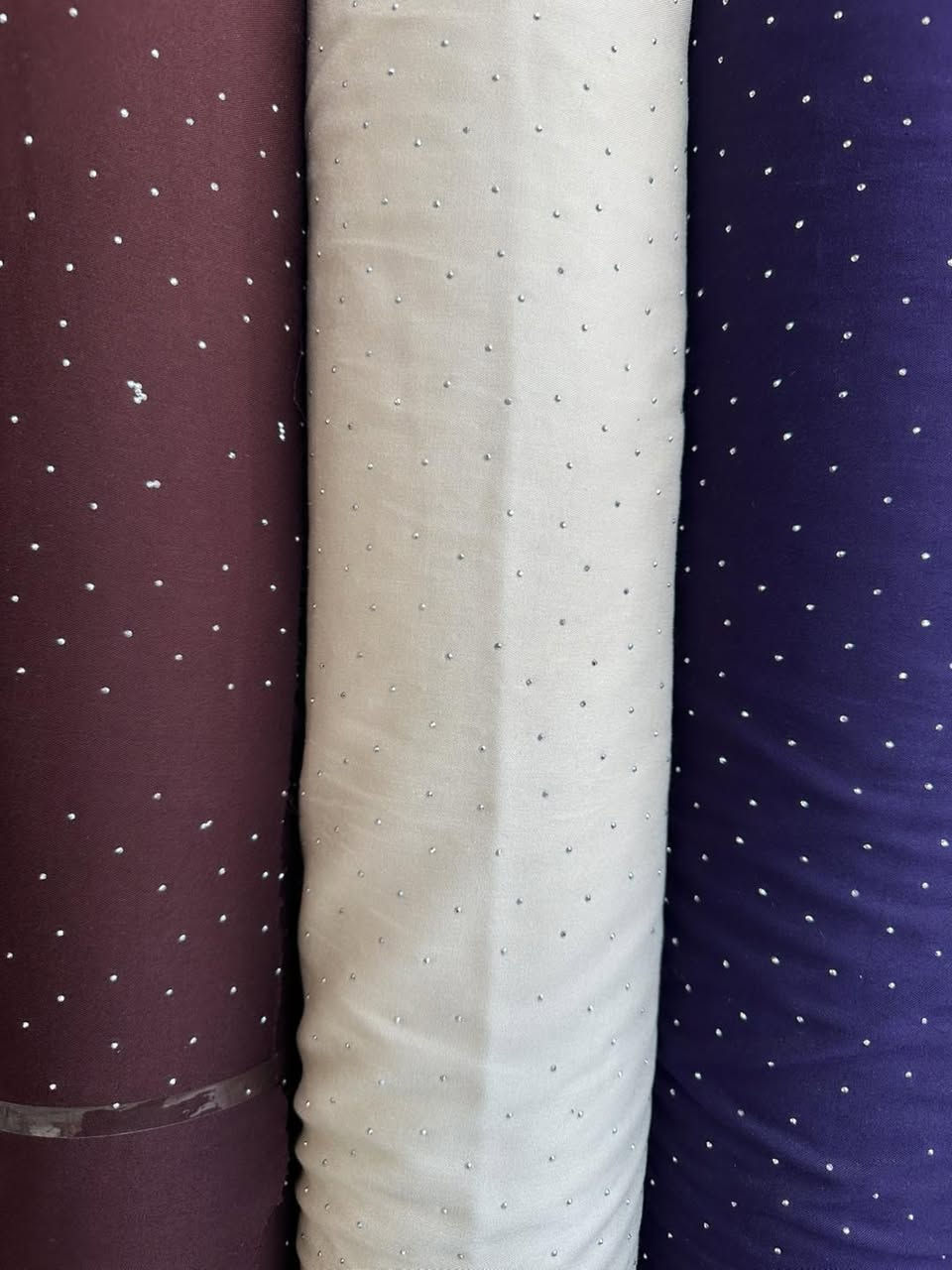 السلام عليكم 
ارقى انواع الكشمير الكابوي الاصلي 
سعر القطعه 7000 فقط 
العنوان / بغداد الامين الثانيه شارع الارامل 
*********** توجد خدمة توصيل
