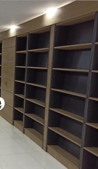 رفوف للبيع هن وميزهن 10 رفوف الرف الواحد ع70 الف نوعيه الاصليه والميز ...