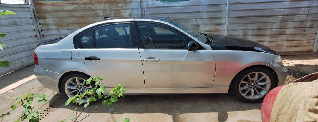 bmwe90 2007 بسمي سنويتهه منتهيه نهايه سنه ال٢٥
سياره مجفيه صور حادثهه منشوره سياره معمره ومصبوغه عام 
محرك n52 p30 نوزل قصير سياره 328i
كير 7نمر ويه البك zf حداده كلهه مبدلهه جديده تخم تاير جديد تبريد ثلج ٧ سرعات مواصفاتهه معروفه تحكم ستيرن شاشه فتحه حساسات خلفيه اضائه بلبواب وبليدات كهربائياتهه علبلاد سياره جاهزه السعر بدون مداهر  75 ورقه . تاخذ سياره جاهزه مكان السياره بصره 
رقم تلفوني ***********
