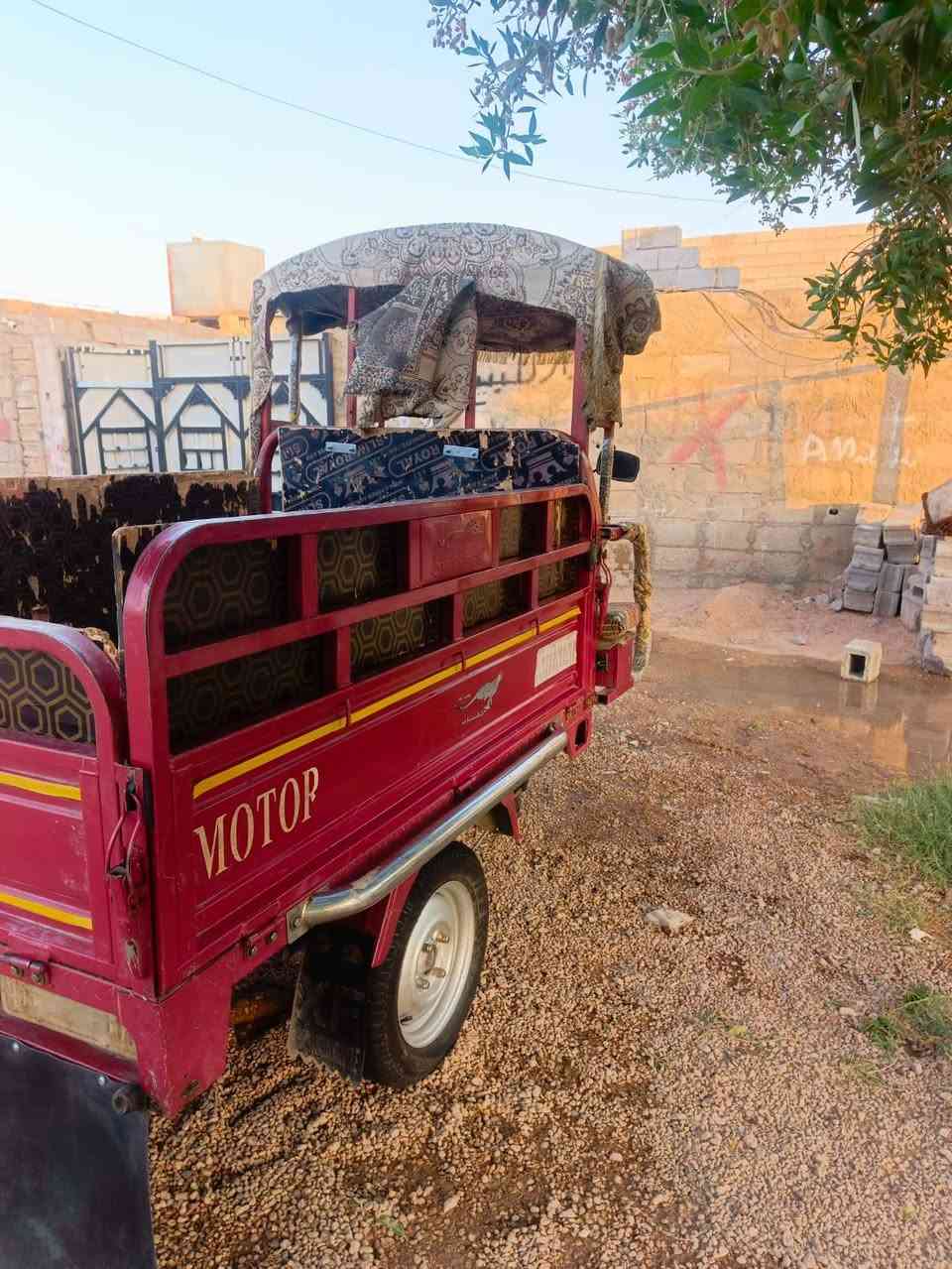السلام عليكم ستوته للبيع موديل 23 بعد زيرو ما ابيها شي الاوراق جاهزه باسم محمد مزهر كامله مكمله جاهزه للشغل ستوته مال جناي السعر مليونين ونص ابيها مجال مكاني الرمادي 5 كيلو ***********
