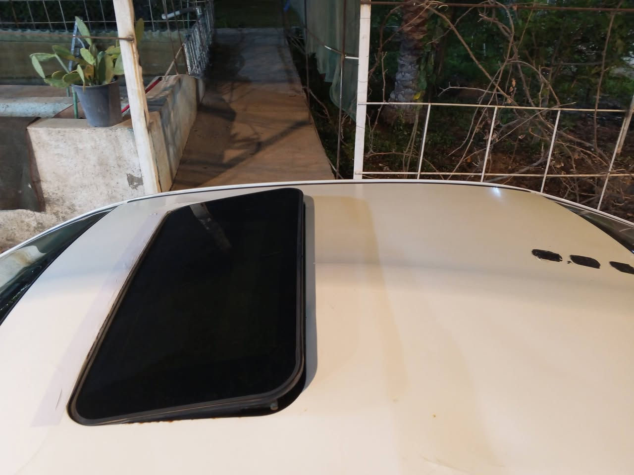 سلام عليكم للبيع للبيع ليفان 620 محرك بلادي ليفان كير عادي 2013 رقمها كربلاء مشروع وطن سنوية 2027 سعر 33 وبيهة مجال استفسار ***********
