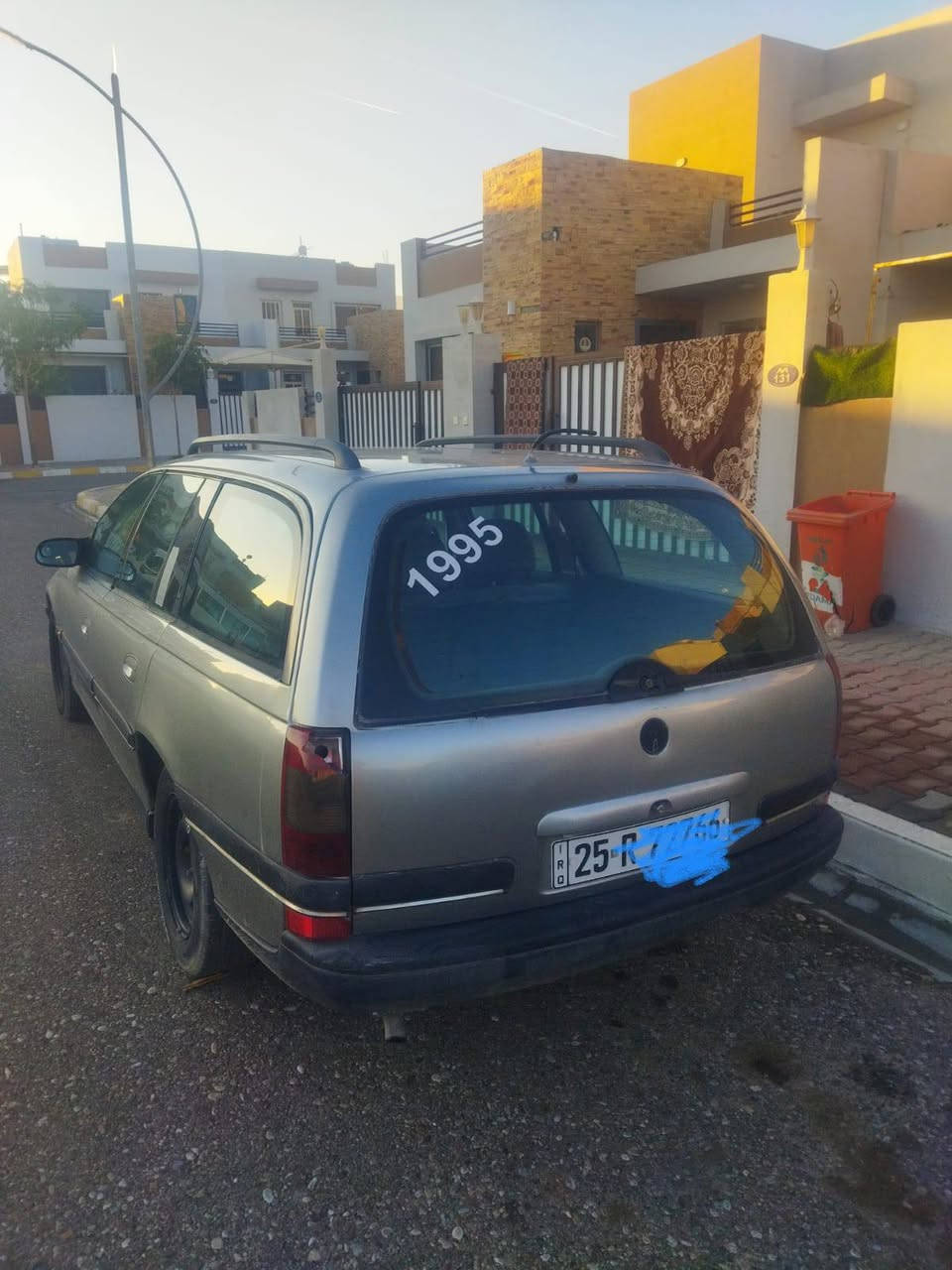 اوبل اوميكا 95محور كير ومحرك بطة المحرك بي بخار السنوية باسمي ل 2029 بي كابون بانزين السعر 40 ورقة الاتصال بصاحب السيارة الرقم ***********
