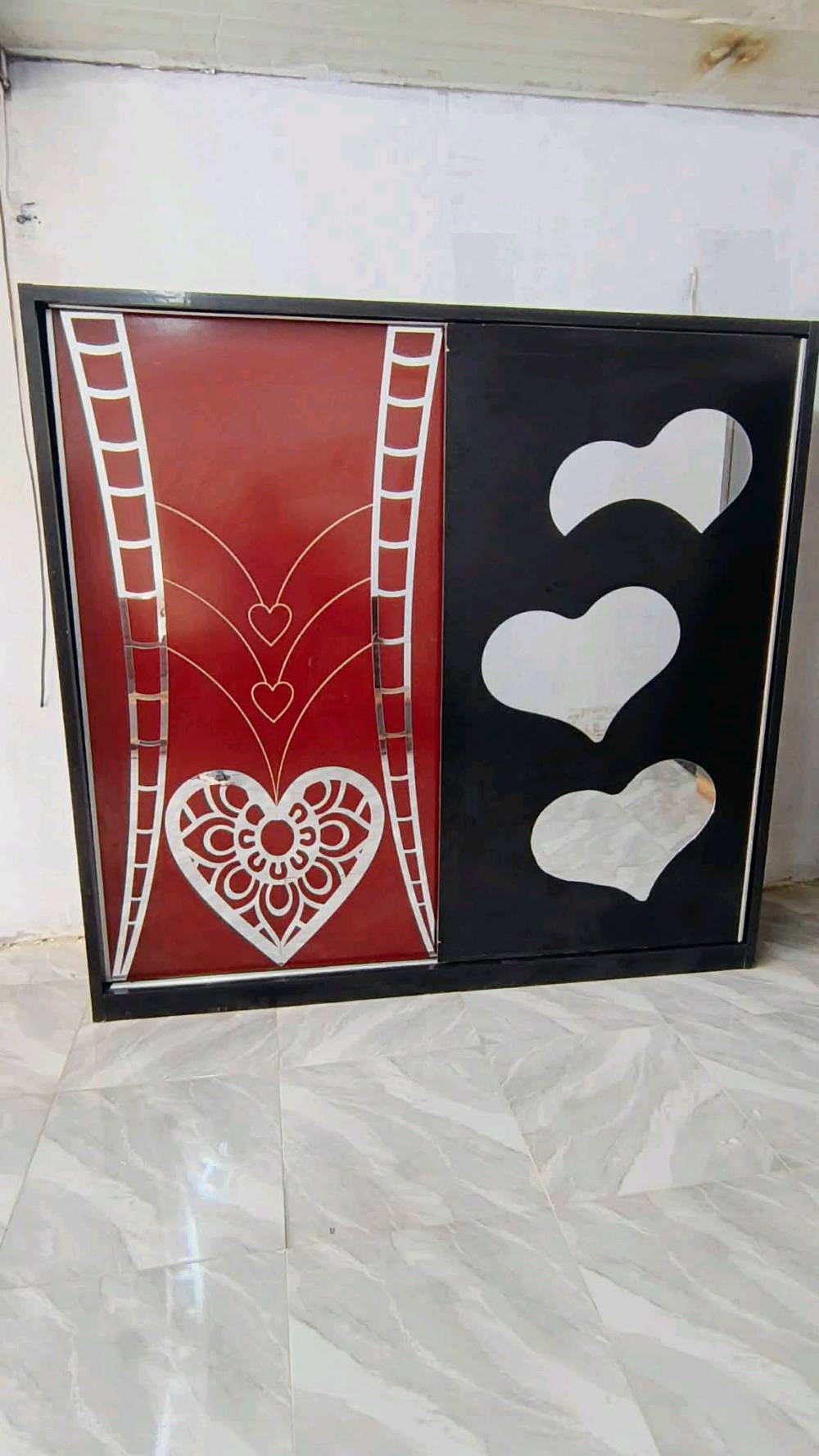 غرفة نوم مستعملة🇹🇷
 نضافة 80 ٪💯
عدد القطع / 5
نضام / سلايت 💢
سعرها /375 💸
شد ونقل داخل بغداد مجاني🚛
يوجود توصيل محافضات 🚛