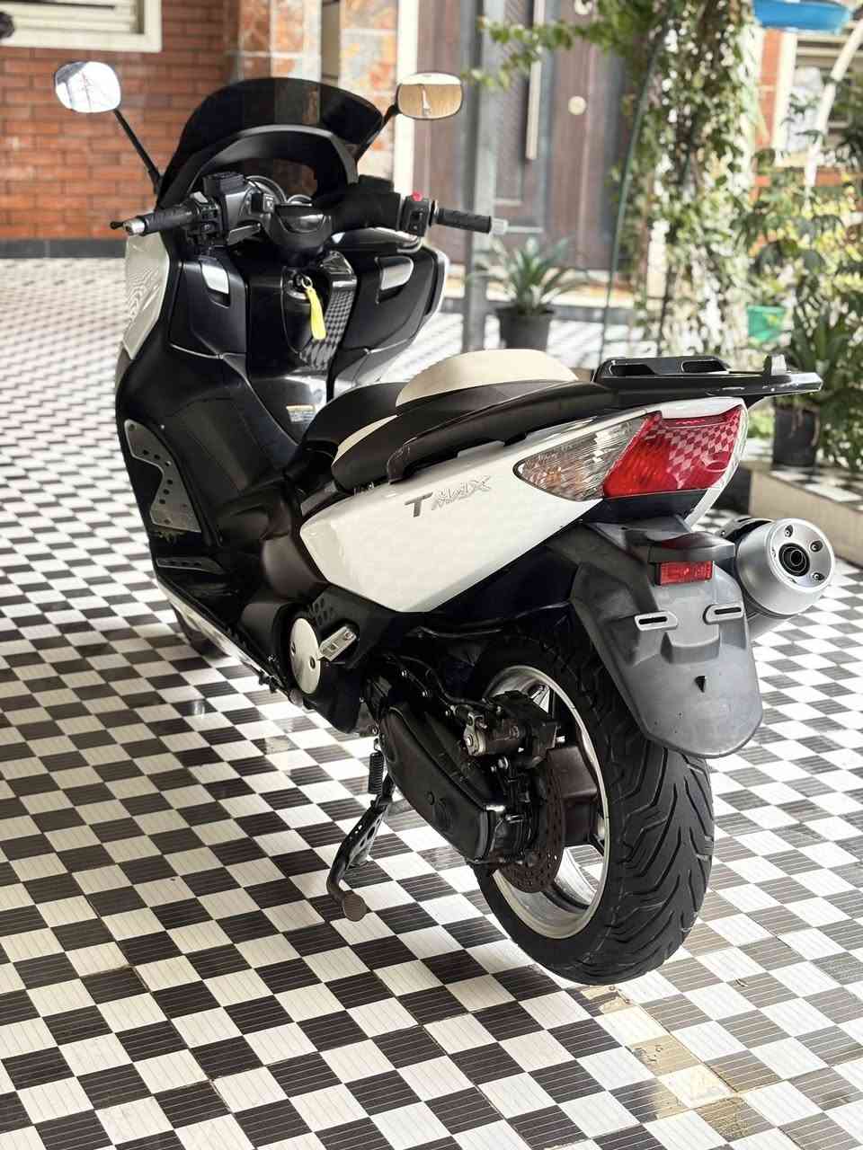 سلام عليكم ويت ماكس 2011 مكفول من كلشي نضافه 100/100 دراجه بالحقيقه احله من الصور مكان بغداد
يدات تدفه 
ماشيه 34 الف مكان بغداد الستفسار اتصال ☎️ 

‭0771 169 2245‬
