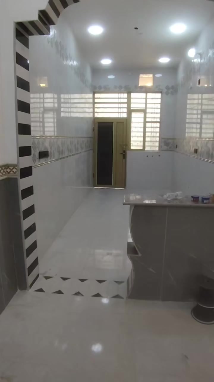 مشتملات للبيع مساحه 250 كل بيت مساحه 125غاط ونص ابو رمانه حي لامير ستفسار ***********
