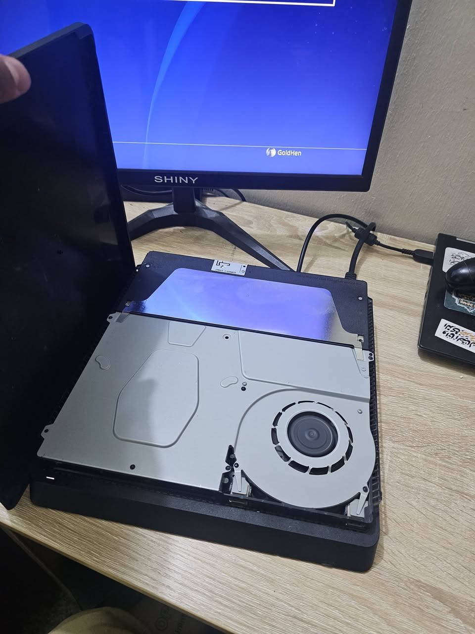 ps4 مهكر
1 تيرا 

الجهاز مفتوح 
تهكيره داخلي يعني مو قطعة خارجية او قرص ، مجرد تفتح الكولدن ، 
نظام التهكير ١٢.٢ 
تكدر تثبت بي اي لعبة بصيغة ال .pkg 
بي هواي العاب ، تكدر تشوفها بالفيديو 
مثل ريد ٢ ، باتلفيلد ١ ، بيس ٢٠٢٥ ، اساسن كريد ميراج ، 

وويا جويستك ٢ وحدة منهن اصلية اجت وياه ، 

واطيك ويا جويستك ثالثة هدية مجرد ال x مالتها يرادلة تصليح

سعره ٢٥٠ قفل 😊 ، 
مكاني الكوت ،


**إذا كنت صاحب هذا الإعلان وتريد حذفه لأي سبب، رجاءا أرسل رسالة إلى الدعم الفني**