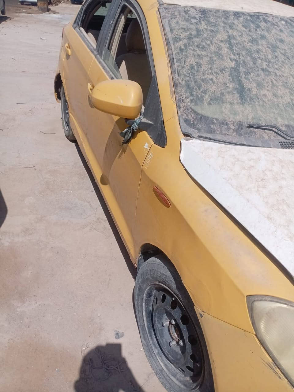 سلام عليكم شيري فلاوين للبيع ابيعه هيج شغلته يم كهربائي ما اعرف بيه والله السعر ب١٦ وبيه مجال وهذا رقمي ***********
