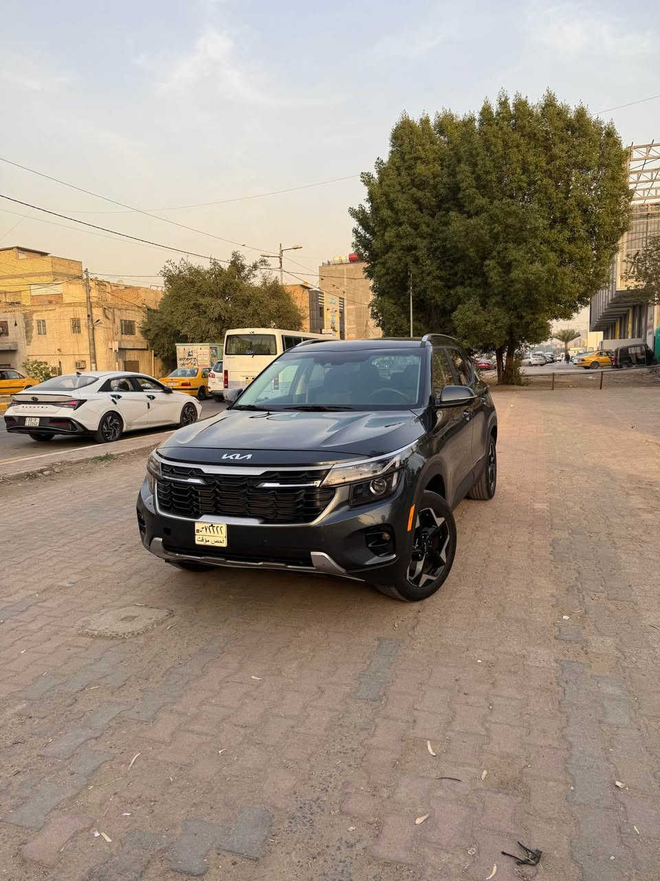 السلام عليكم اللبيع كيا سلتوز موديل 2025 وارد أمريكي دخول جديد (بدون رقم ) منفيس بأسمي بدون صبغ بدون تبديل ليبل واحد حتى الدعاميات حادثها بارد فقط بل جاملغ محرك 2000 دوش ماشيه 17الف 
——————————————————
موصفات :
1-شاشه متصله دجتل 
2-بصمه تشغل عن بعد 
3-تحكم ستيرن 
4- رادارات 360 درجه 
5- ويل كب كروم 17
6- تبريد قطعتن 
7- ترحب + أشاير بل مري 
8- فور ويل +نضام نزول المنحذرات 
9- تدفئه كشنات باقي الموصفات معروفه 
————————————————-
مكاني بغداد الحريه *********** بغداد, العراق
