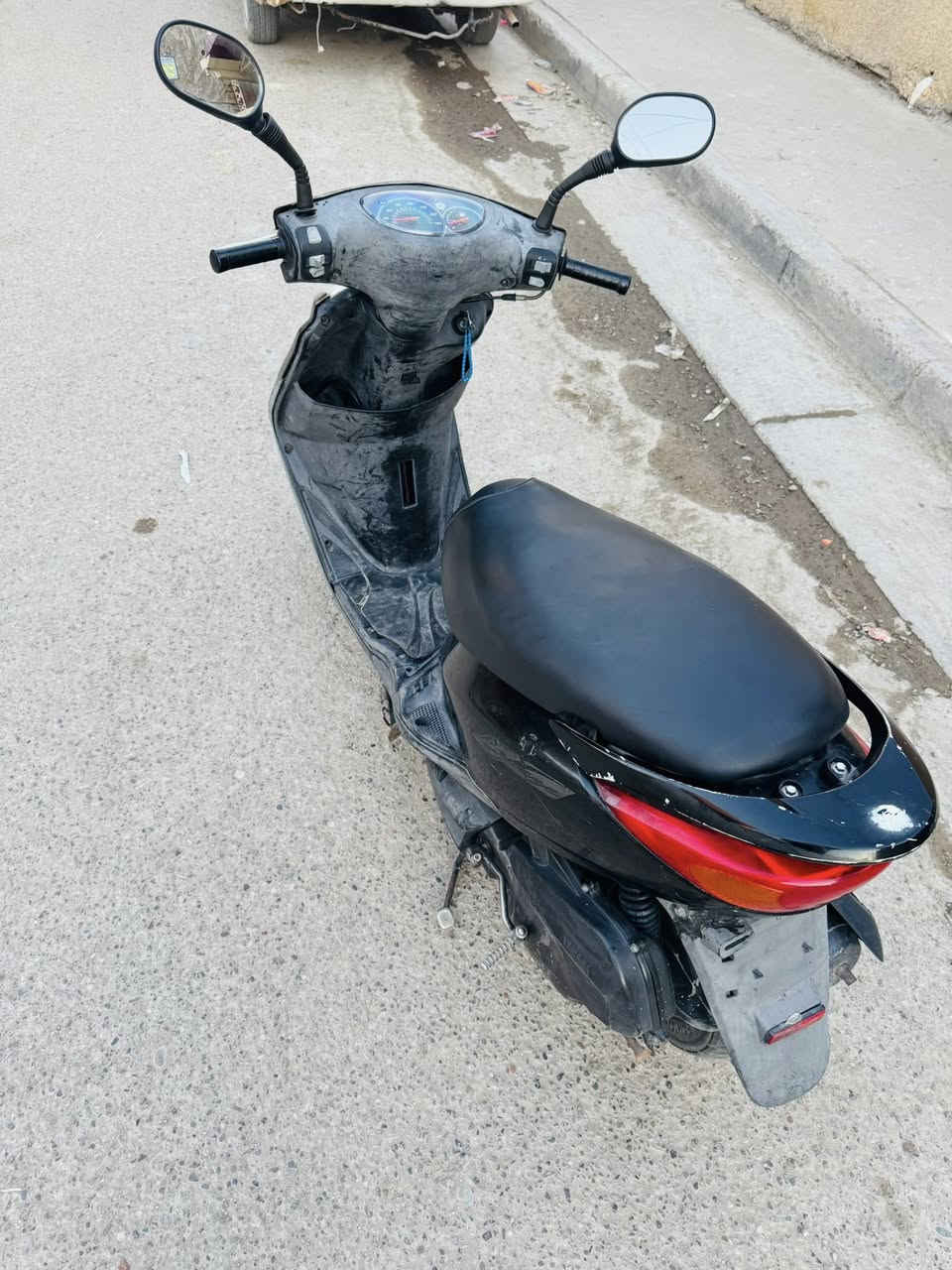 سلام عليكم بريز للبيع دراجه حلوه وكامله شلعه ومعدل مامفتوحه مكينه ناعمه السعر ٥٠٠ مكان البلديات 

‭٠٧٧٢ ٧٦٣ ٨٧٠٦‬
