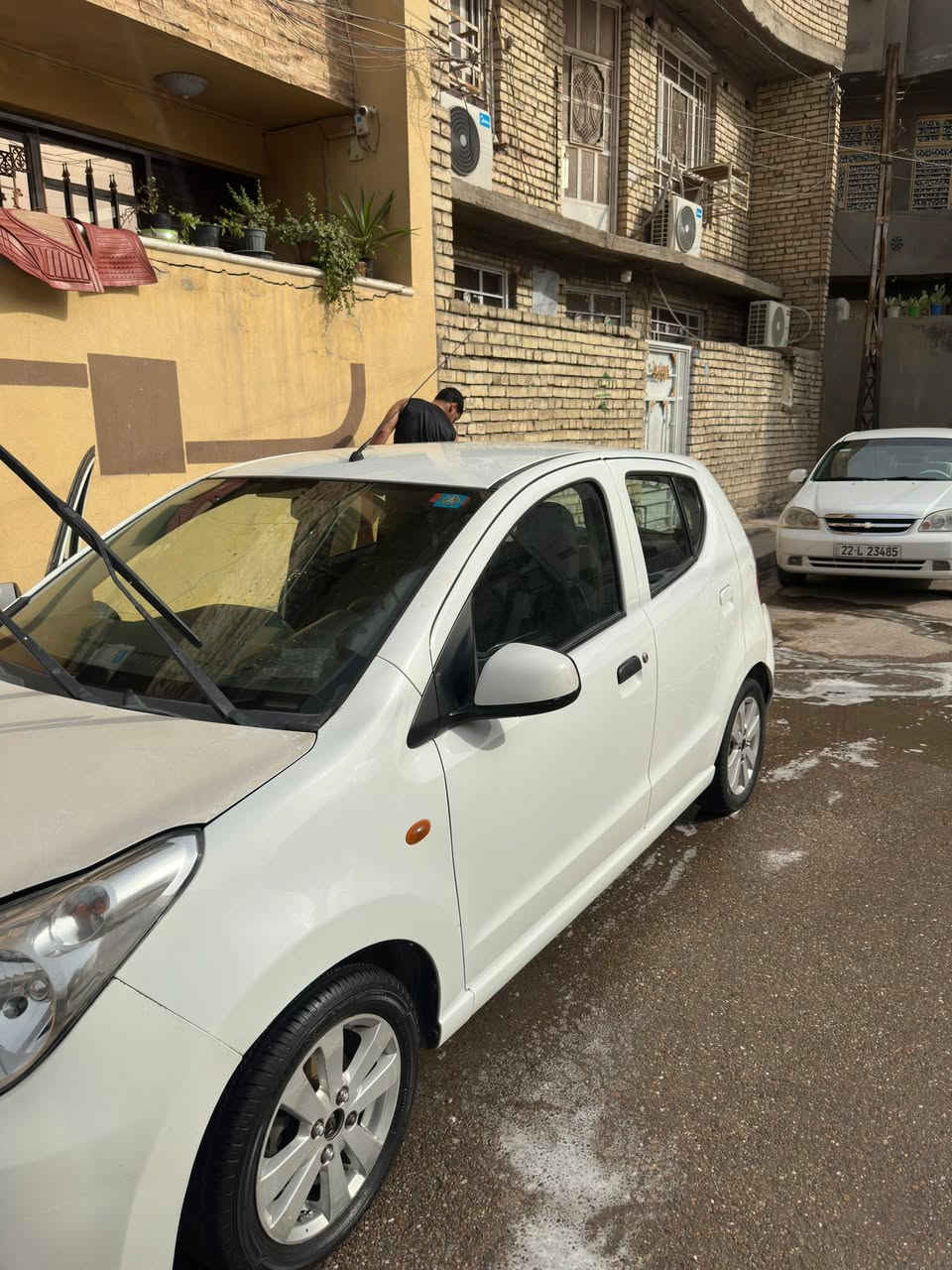 للبيع سوزوكي سيليرو 2014 

محرك ٣ سلندر 

سيارة كير مكينة نظيفات السيارة مكفولة عدى طخة بالجاملغ الايمن وراجع بارد ومكحل 

السيارة نظيفة تايرات جدد دسكات امامي خلفي جدد راديتر جديد كل الجوينات جدد وصدرها جديد 
تبريدها يخبل
وصرف بانزين ماكو ابداً 

السعر 60 

الرقم *********** واتساب او اتصال فقط
بغداد بلديات
