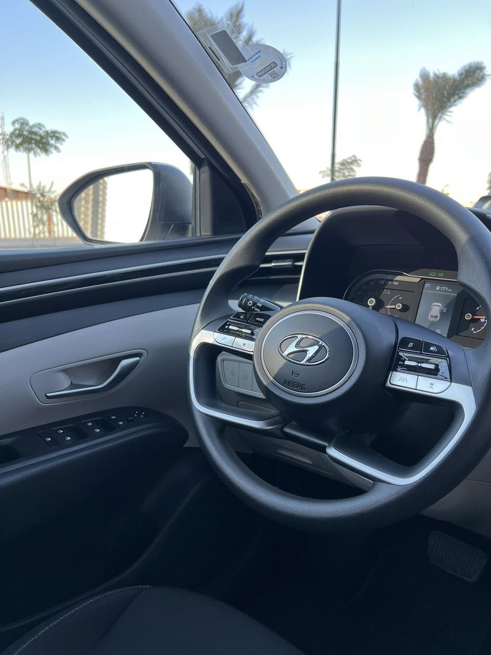 السلام عليكم توسان موديل 2024
مرقم اربيل تحويل مباشر او وكاله 
ماشيه 20 الف جدا نضيفه السياره ومابيها اي نقص
فوووول مواصفات عدا الفتحه 
ضررها جاملغ امامي جهه السايق فقط
السعر 197 
للاستفسار واتس اب 
***********
