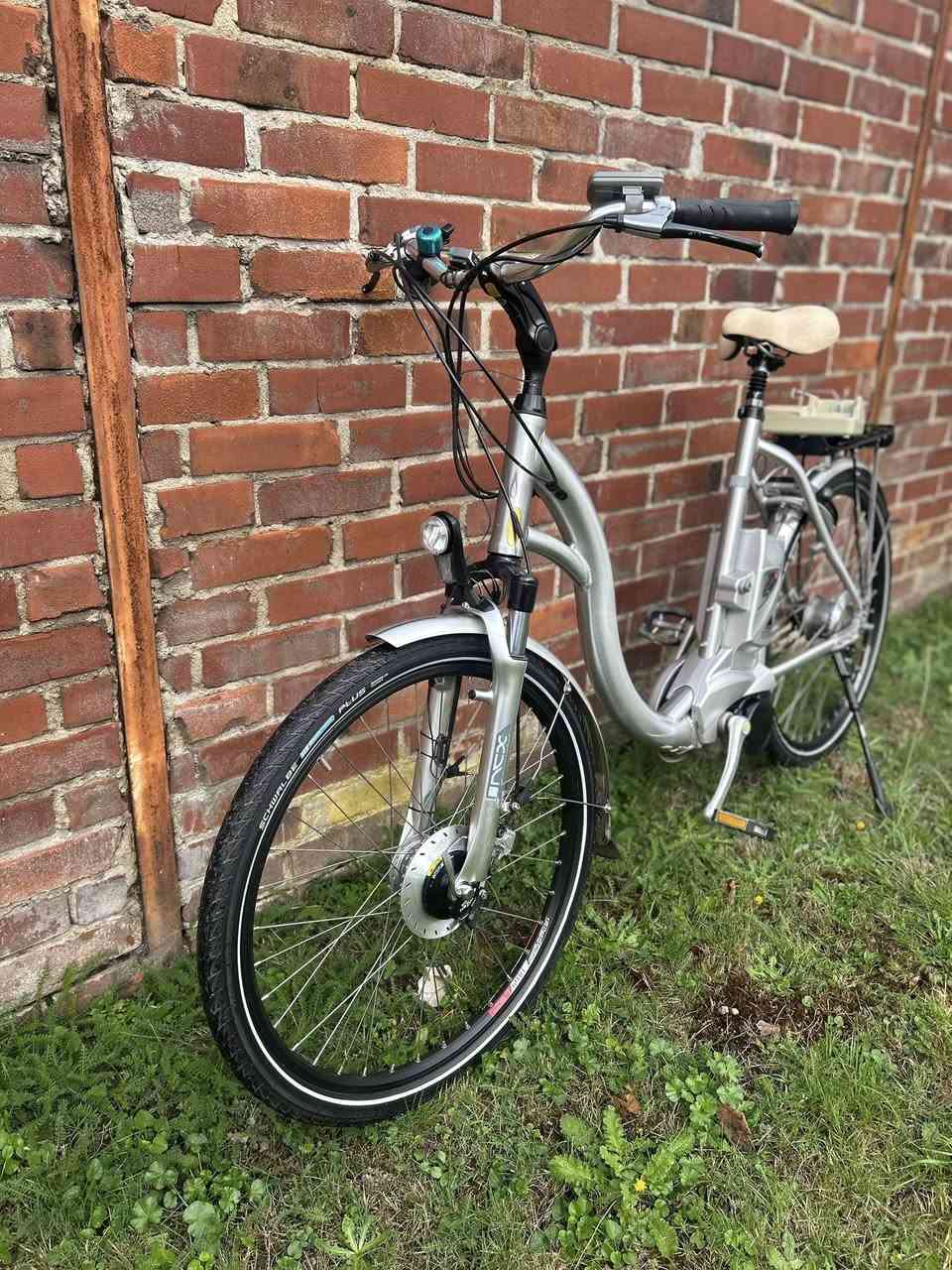 للبيع دراجه فلاية مساعد بايدر حجم 26 الدراجه موجود به المانيا شحن للعراق 25يوم تقريبن سعر الدراجه 500$الخاص مفتوح


**إذا كنت صاحب هذا الإعلان وتريد حذفه لأي سبب، رجاءا أرسل رسالة إلى الدعم الفني**