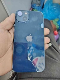 ايفون 13 جهاز عل بلاد شاشا بلادي بطاريه بلادي 88ذاكر 128 جهاز نضيف فقط...