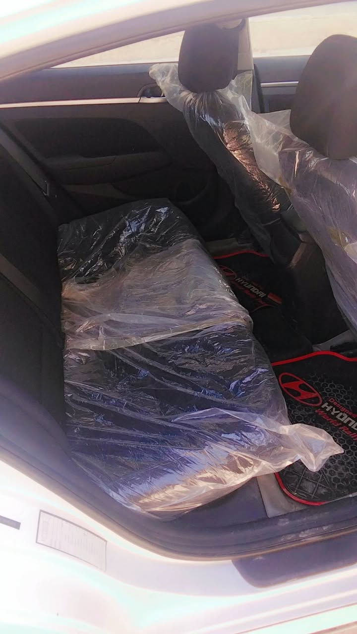 سلام عليكم  النتره موديل 19 امريكي ضربته  بنيد من امريكه وبيه شارت  صبغ بل جاملاقت المامير بدون ضربه وبيه رشت صبغ بل خلفي شويه  بدون ضربه ولا معجون  مكينه توني شاده اقل الشهر كير حداديه اليساره جاهزه ابد ما بيه نقص منضومه غاز  موصفاته حلوه  السساره رقمه بغداد  بسمي  سنويته 32   السعر 125 رقم الهاتف ***********
