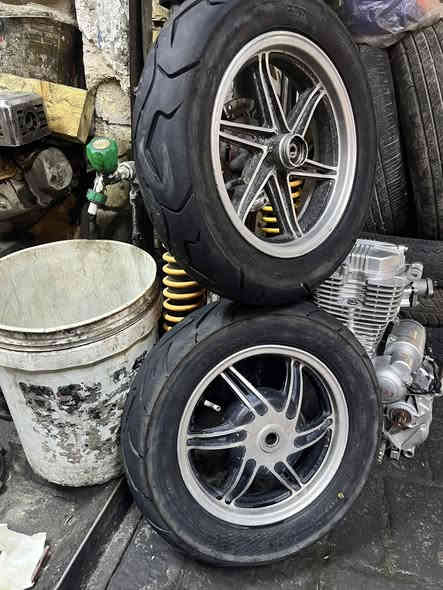 ويل نجمه زوج تايرات جلاتين مكاني مدينه الصدر سعره 250وبي مجال رقم ***********
