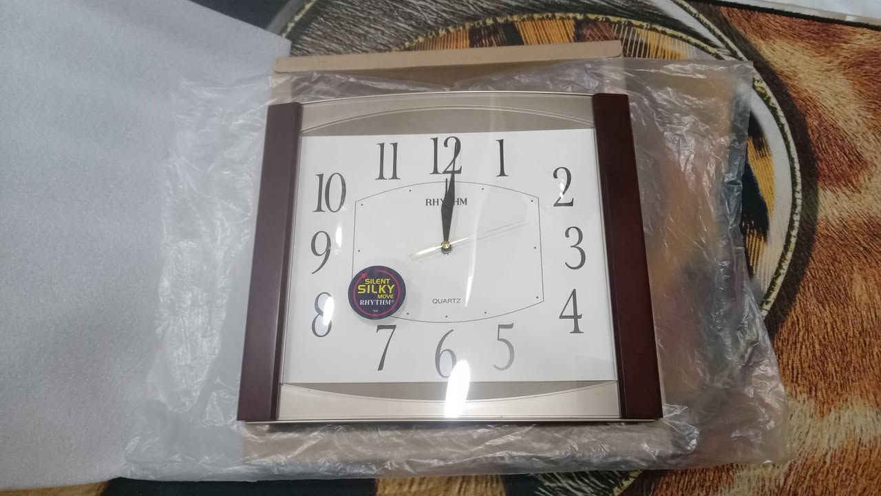 سلام 👋عليكم 
للبيع ساعه ماركه عالميه ياباني اصلي (RHYTHM) رايثم صنع 1985 مامستخدمة ابد بل كارتون ليرغب بل شراء يراسل الصفحة مكان بغداد ***********✅
