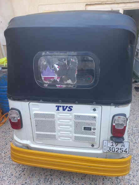 السلام عليكم تكتك للبيع موديل 22رقم وسنويه وداخله هزه يعني حته من تداور ماتاخذهه للمرور مشروع وطني. مكينه مكفوله تكتك نضيفه سعر 6500وبيها مجال موجود خاص وهذا رقمي ***********
