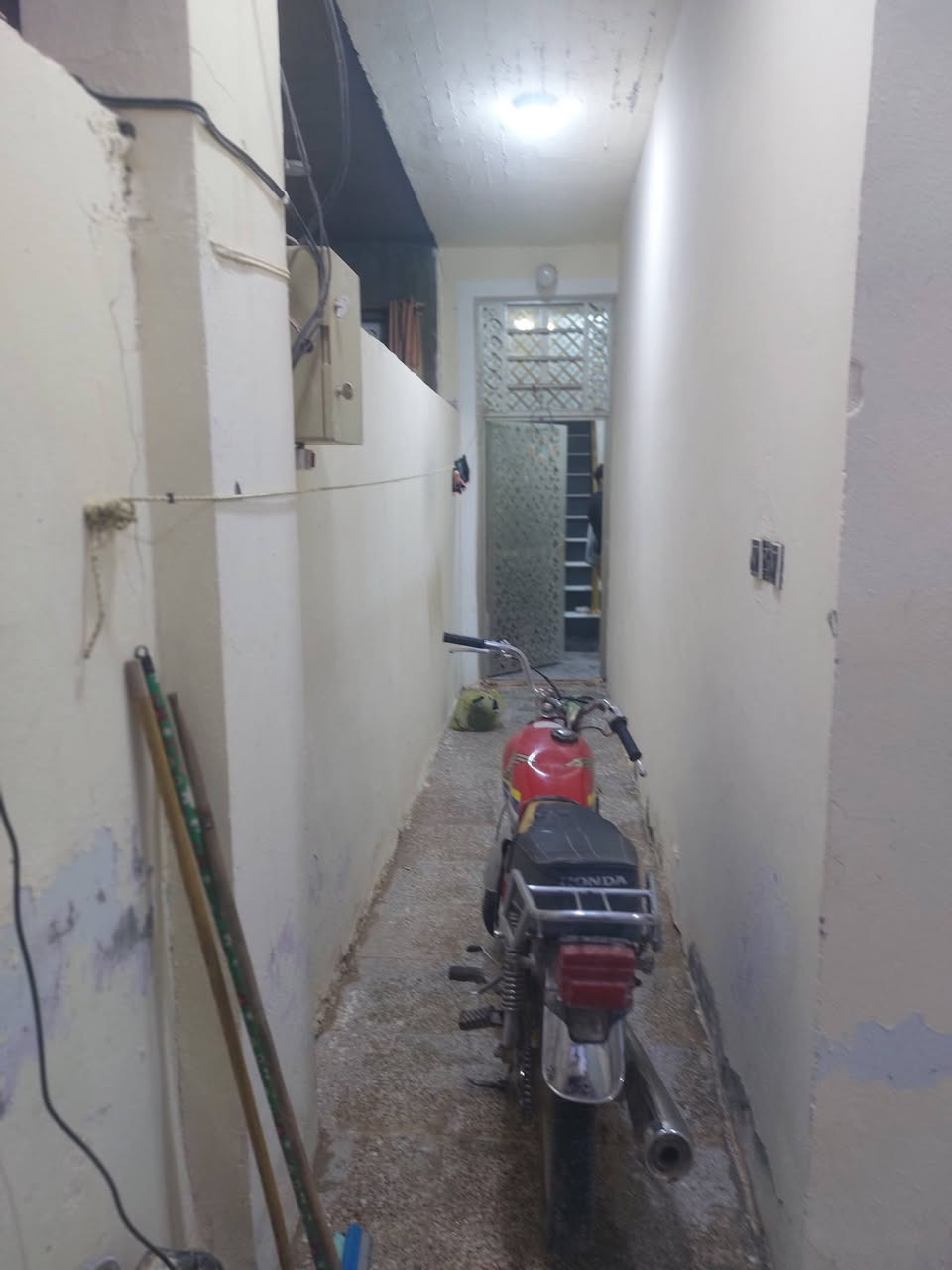 سلام عليكم بيت ١٠٠ متر شارع مجمع بيتي ورا مول بغداد مطلوب لمصرف ٨٨ تطلوعة ٣٣ بي مجال تبديل كفيل غرفة ومطبخ واستقبال وصالة كامل كونكريت مسلح


**إذا كنت صاحب هذا الإعلان وتريد حذفه لأي سبب، رجاءا أرسل رسالة إلى الدعم الفني**