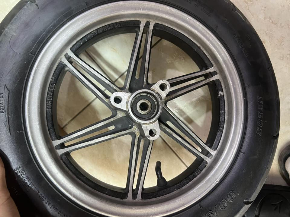 وياله نجمه بلادي تايرات جدد السعر 250 ***********
